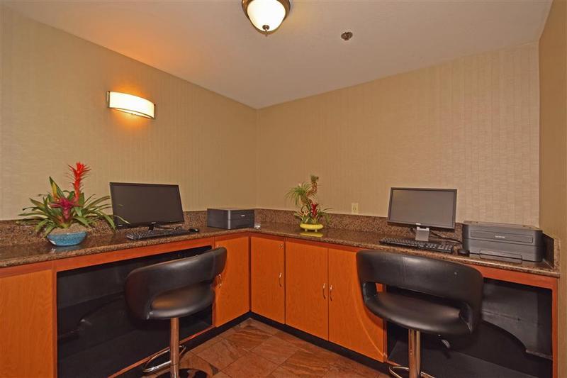 Best Western Plus Suites Hotel - Los Angeles Lax Airport Inglewood Bagian luar foto